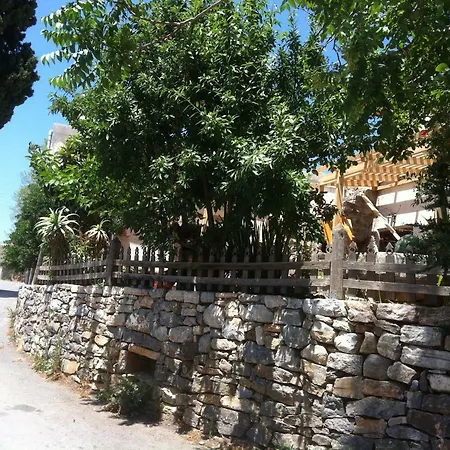 Mylopetra Traditional House *