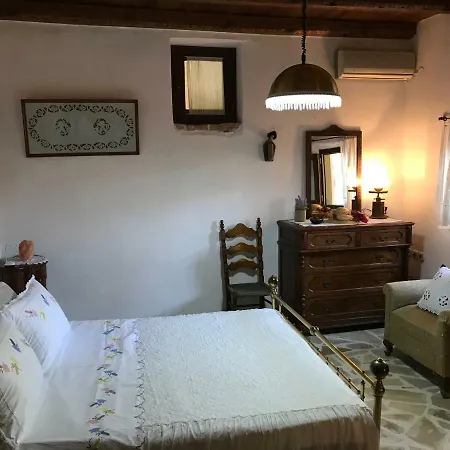 Villa Mylopetra Traditional House *